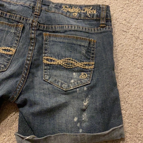 Thigh length jeans by Indigo Rein distressed Shorts junior womens size 3 / S XS - Picture 9 of 11